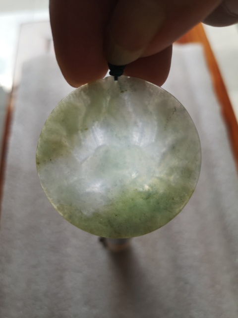 古玩玉器天然翡翠雕“千手觀音”掛牌拍賣，當前價格450元
