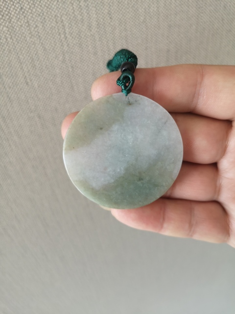 古玩玉器天然翡翠雕“千手觀音”掛牌拍賣，當前價格450元