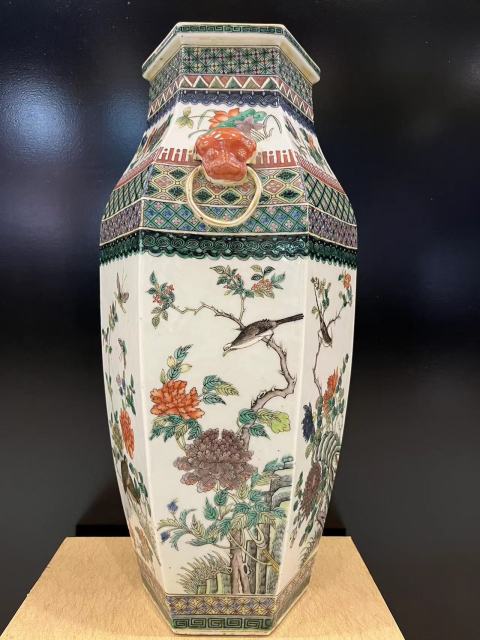 古玩陶瓷清光緒五彩花鳥紋獅耳六方尊拍賣,當前價格45000元