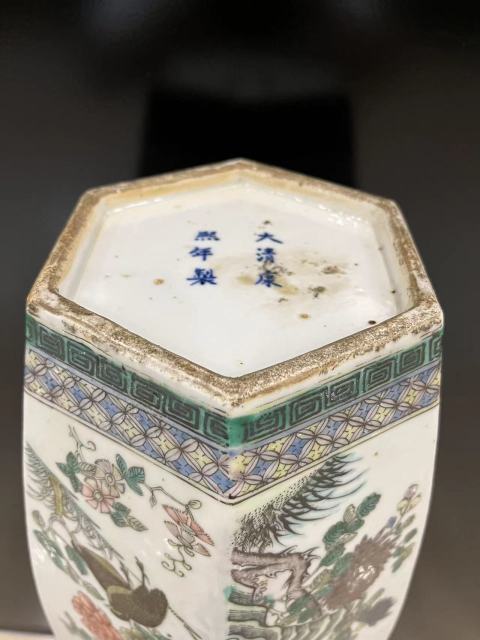 古玩陶瓷清光緒五彩花鳥紋獅耳六方尊拍賣,當前價格45000元
