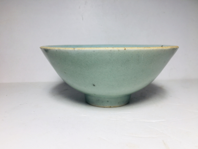 古玩陶瓷豆青釉碗拍賣,當前價格0元