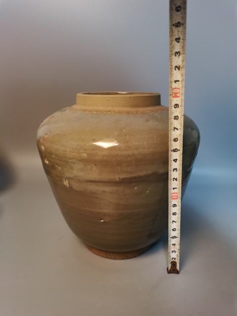 古玩陶瓷元明時期龍泉窯系罐拍賣，當前價格390元