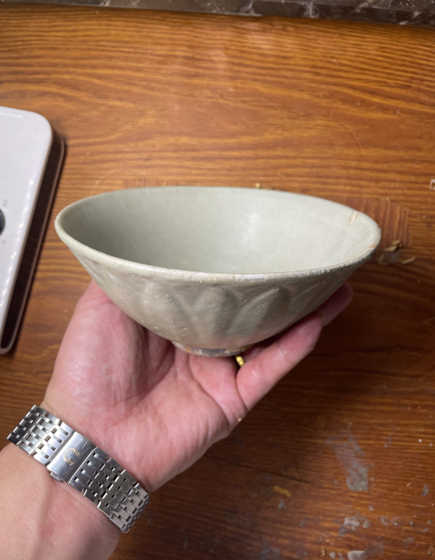 古玩陶瓷南宋龍泉窯蓮瓣碗拍賣,當(dāng)前價格888元