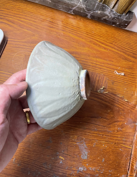古玩陶瓷南宋龍泉窯蓮瓣碗拍賣,當(dāng)前價格888元