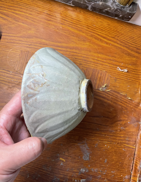 古玩陶瓷南宋龍泉窯蓮瓣碗拍賣,當(dāng)前價格888元