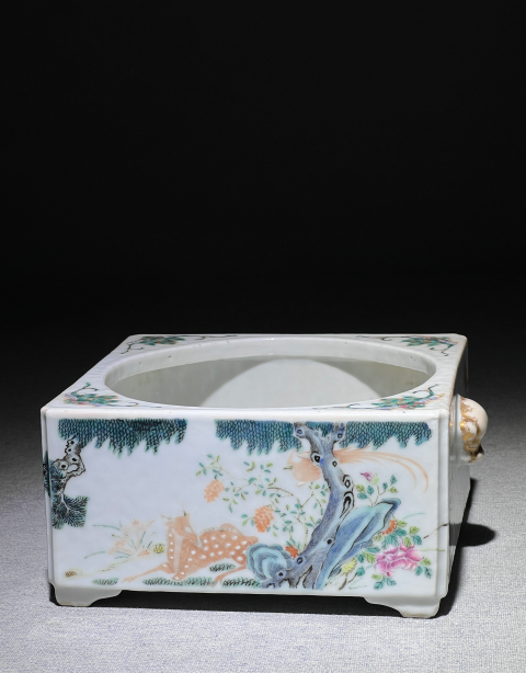 古玩陶瓷粉彩鶴鹿同春獸耳四方洗拍賣,當(dāng)前價(jià)格18600元