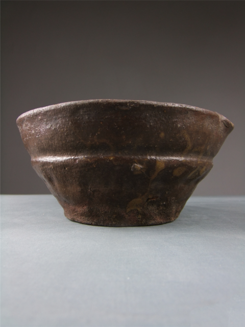 古玩陶瓷【明】【稀有品種】醬釉碾茶缽拍賣,當前價格0元
