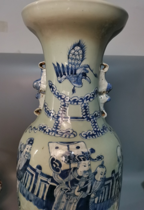 古玩陶瓷【300大件】清晚期青花人物故事圖獅耳大瓶拍賣，當前價格23900元