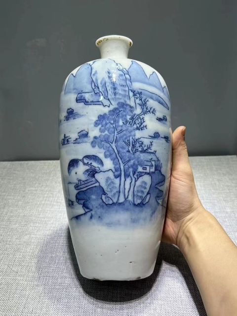 古玩陶瓷清中期《山居秋暝 王維》青花山水詩文梅瓶拍賣，當前價格6200元