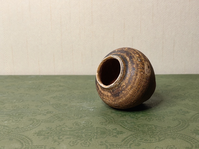 古玩陶瓷醬釉小蓋罐拍賣，當前價格159元