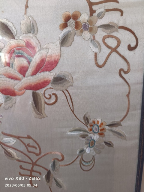 古玩雜項(xiàng)刺繡掛屏拍賣,當(dāng)前價(jià)格88元