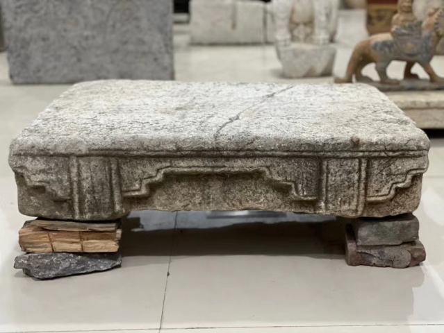 古玩雜項明.漢白石案臺拍賣,當前價格9500元