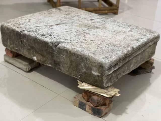 古玩雜項明.漢白石案臺拍賣,當前價格9500元