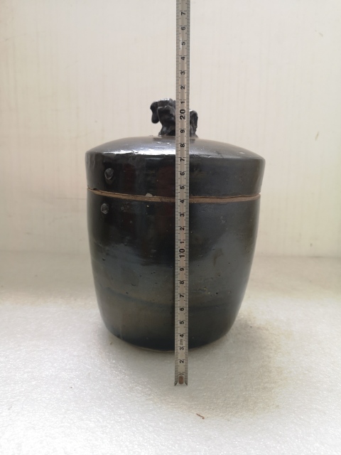 古玩陶瓷清代磁州窯系褐釉蓋罐拍賣,當前價格680元