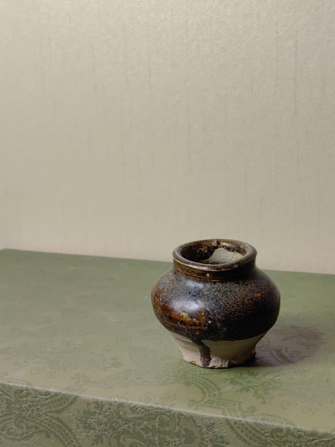 古玩陶瓷醬釉小蓋罐拍賣,當前價格159元