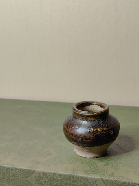 古玩陶瓷醬釉小蓋罐拍賣,當前價格159元