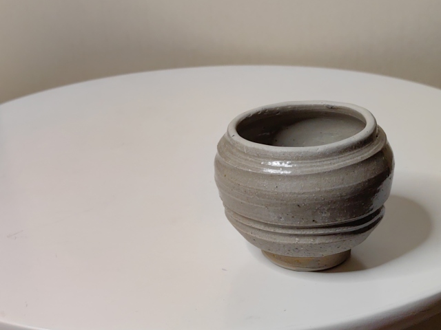 古玩陶瓷龍泉青瓷小蓋罐拍賣，當(dāng)前價(jià)格400元