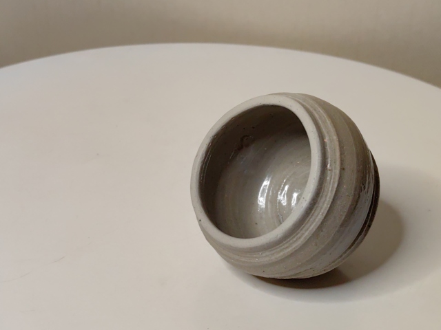 古玩陶瓷龍泉青瓷小蓋罐拍賣，當(dāng)前價(jià)格400元