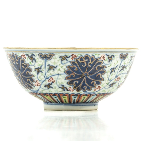 古玩陶瓷青花加彩纏枝蓮紋碗拍賣,當(dāng)前價(jià)格26000元