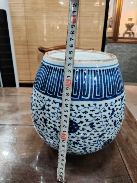 古玩陶瓷青花纏枝花紋罐拍賣，當前價格1800元