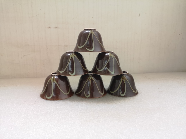 古玩陶瓷外紫金釉內青花魚藻紋杯拍賣,當前價格198元