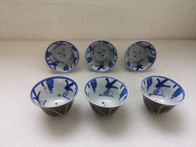 古玩陶瓷外紫金釉內青花魚藻紋杯拍賣,當前價格198元
