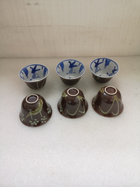 古玩陶瓷外紫金釉內青花魚藻紋杯拍賣,當前價格198元