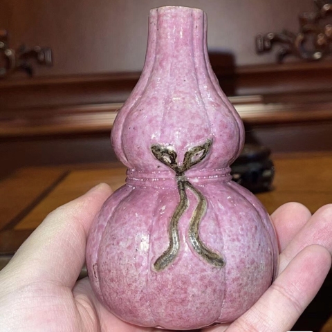 古玩陶瓷胭脂紅釉包袱葫蘆瓶拍賣，當前價格16800元