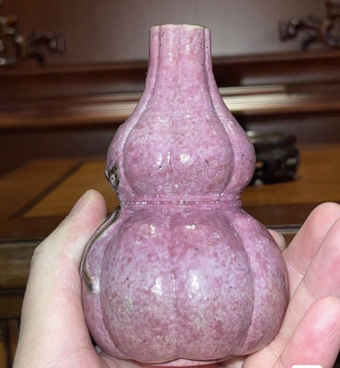 古玩陶瓷胭脂紅釉包袱葫蘆瓶拍賣，當前價格16800元