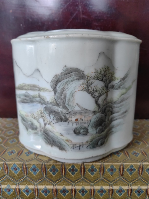 古玩陶瓷晚清民國時(shí)期粉彩山水紋茶葉罐拍賣，當(dāng)前價(jià)格1900元