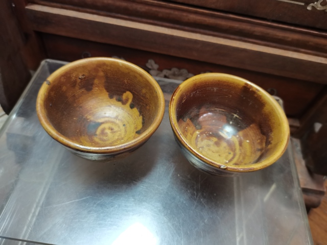 古玩陶瓷醬釉杯拍賣，當前價格1600元