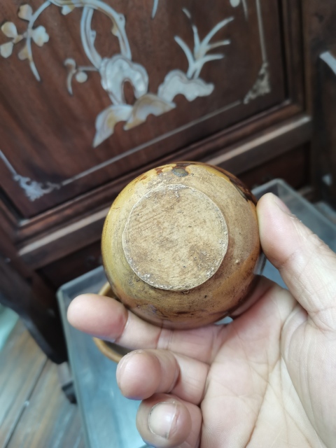 古玩陶瓷醬釉杯拍賣，當前價格1600元