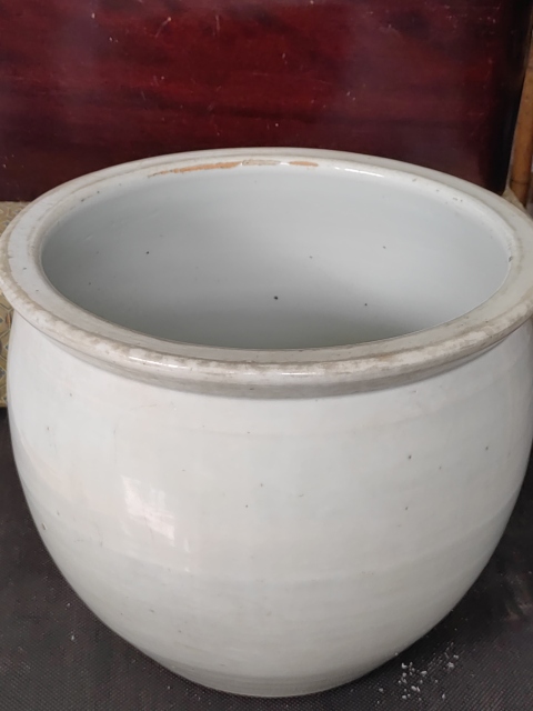 古玩陶瓷白釉文房案頭卷缸拍賣,當前價格6800元