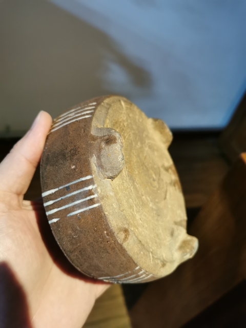 古玩陶瓷醬釉瀝粉線條紋三足洗拍賣,當(dāng)前價(jià)格4800元