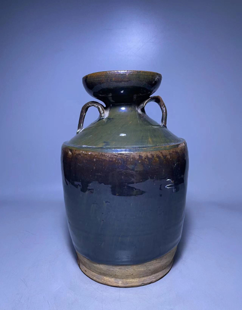 古玩陶瓷明代窯變醬釉雙系盤口瓶拍賣,當前價格0元