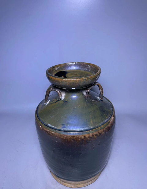 古玩陶瓷明代窯變醬釉雙系盤口瓶拍賣,當前價格0元