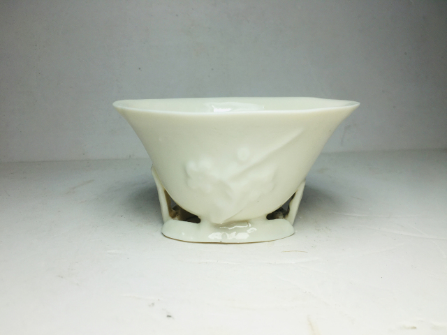 古玩陶瓷（精美）白釉梅花紋爵杯拍賣，當(dāng)前價(jià)格1288元