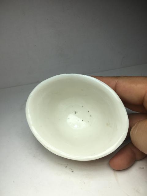古玩陶瓷（精美）白釉梅花紋爵杯拍賣，當(dāng)前價(jià)格1288元
