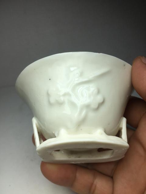 古玩陶瓷（精美）白釉梅花紋爵杯拍賣，當(dāng)前價(jià)格1288元