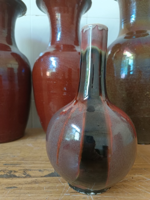 古玩陶瓷晚清民國時期三羊開泰天球瓶拍賣，當前價格6800元