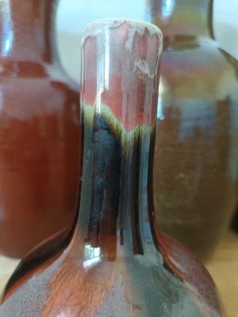 古玩陶瓷晚清民國時期三羊開泰天球瓶拍賣，當前價格6800元