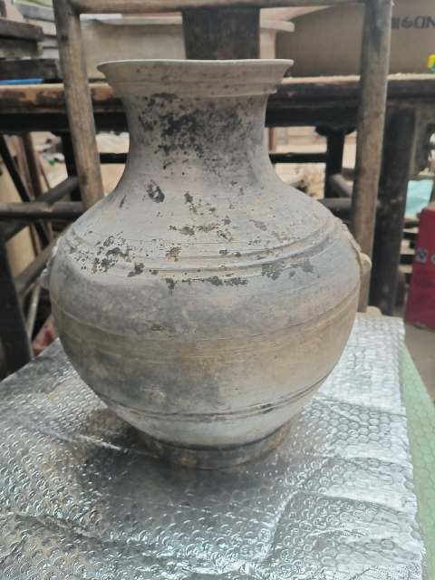 古玩陶瓷灰陶鋪首銜環漢壺拍賣,當前價格1800元