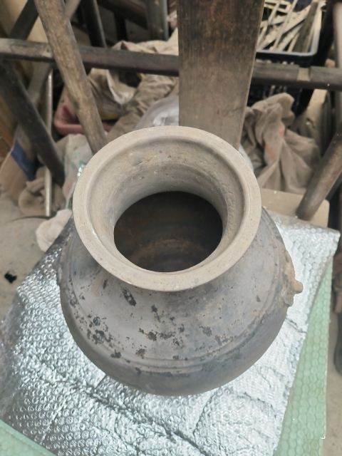 古玩陶瓷灰陶鋪首銜環漢壺拍賣,當前價格1800元
