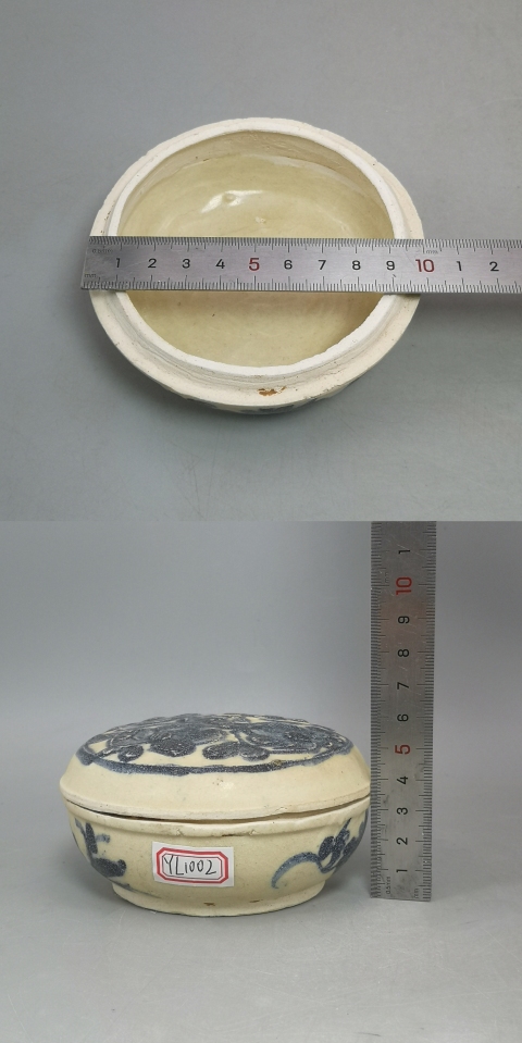 古玩陶瓷明中晚期青花花卉紋粉盒拍賣,當前價格1200元