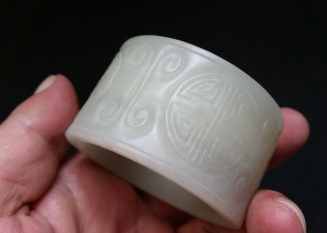 古玩玉器和田白玉發(fā)箍拍賣,當(dāng)前價格880元