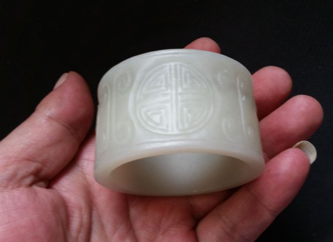 古玩玉器和田白玉發(fā)箍拍賣,當(dāng)前價格880元