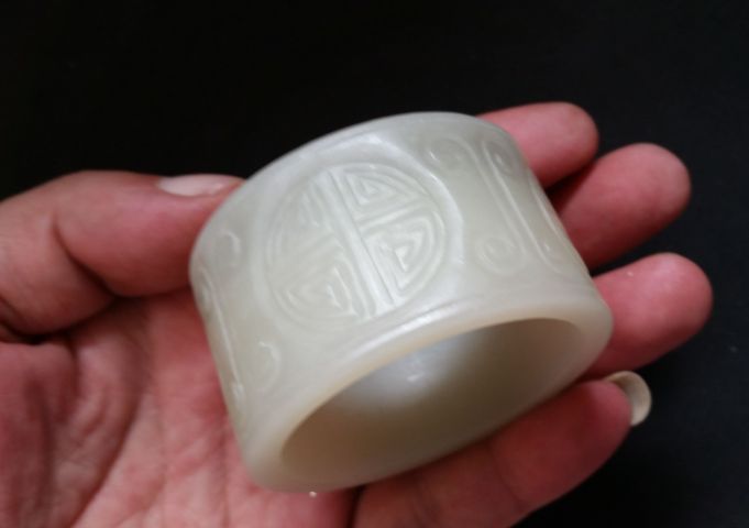 古玩玉器和田白玉發(fā)箍拍賣,當(dāng)前價格880元