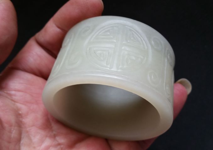 古玩玉器和田白玉發(fā)箍拍賣,當(dāng)前價格880元