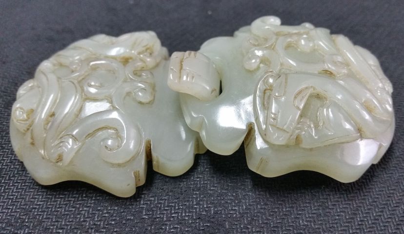 古玩玉器和田青白玉帶扣拍賣,當前價格1280元