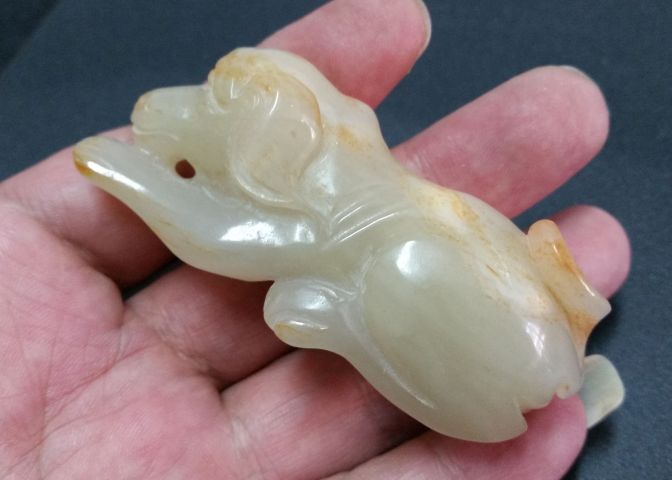 古玩玉器和田玉擺件白玉狗拍賣,當前價格880元